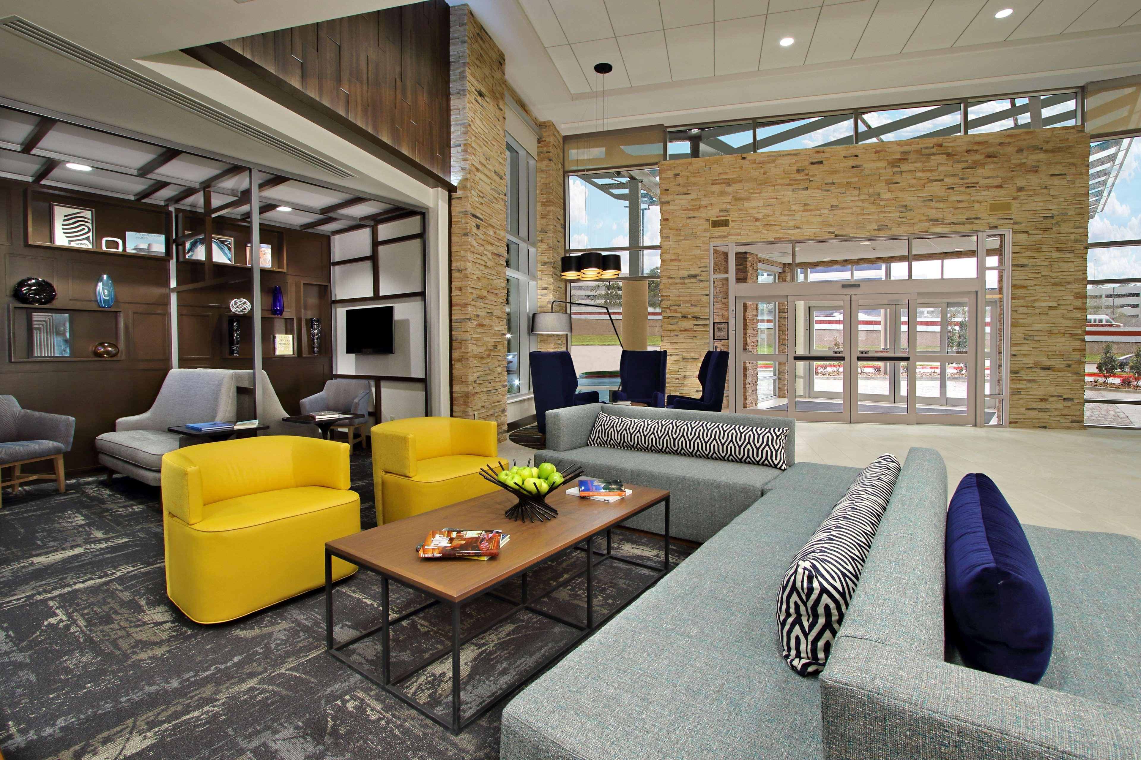 Hyatt Place Nw Vintage Park 3*