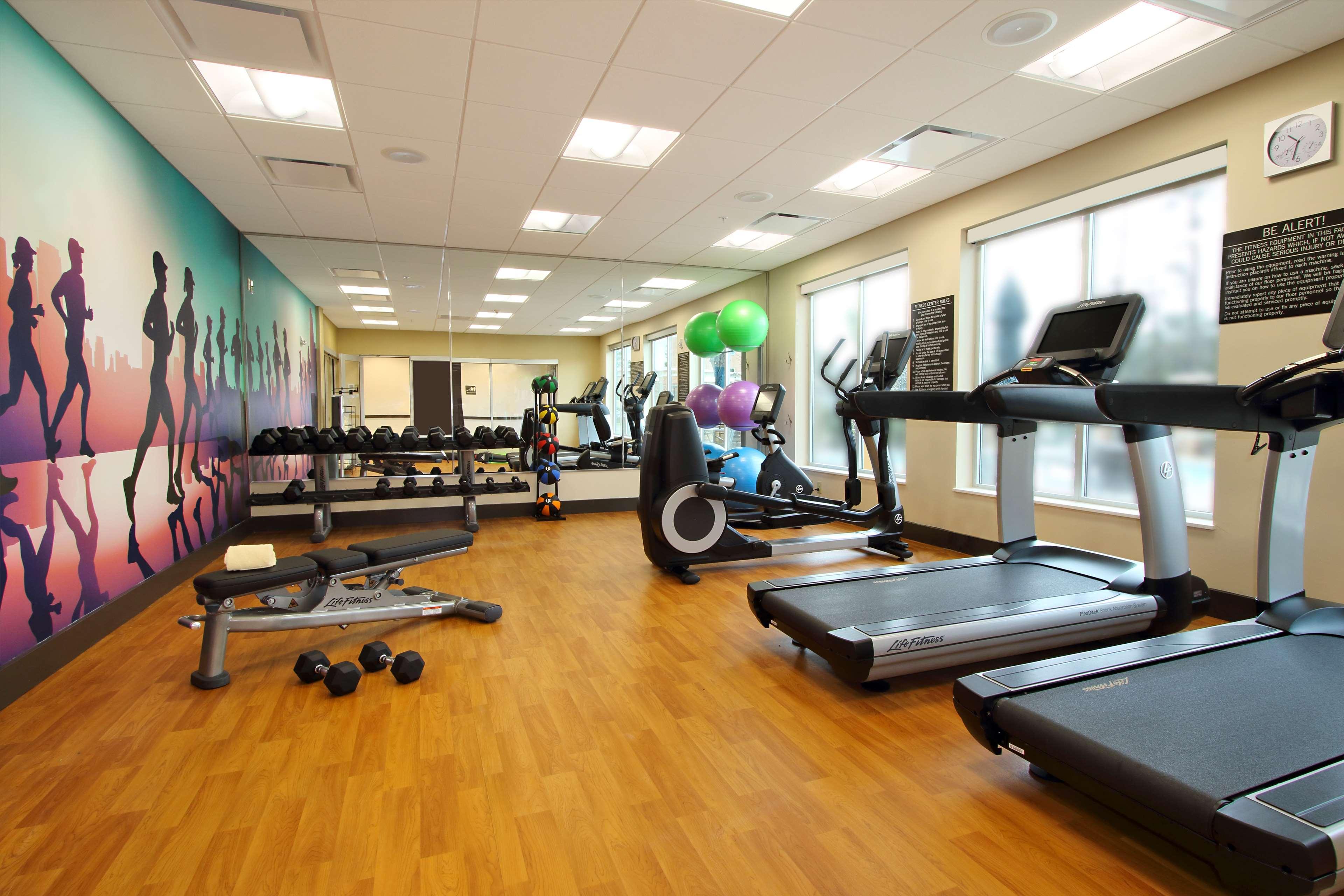 Hyatt Place Nw Vintage Park 3*
