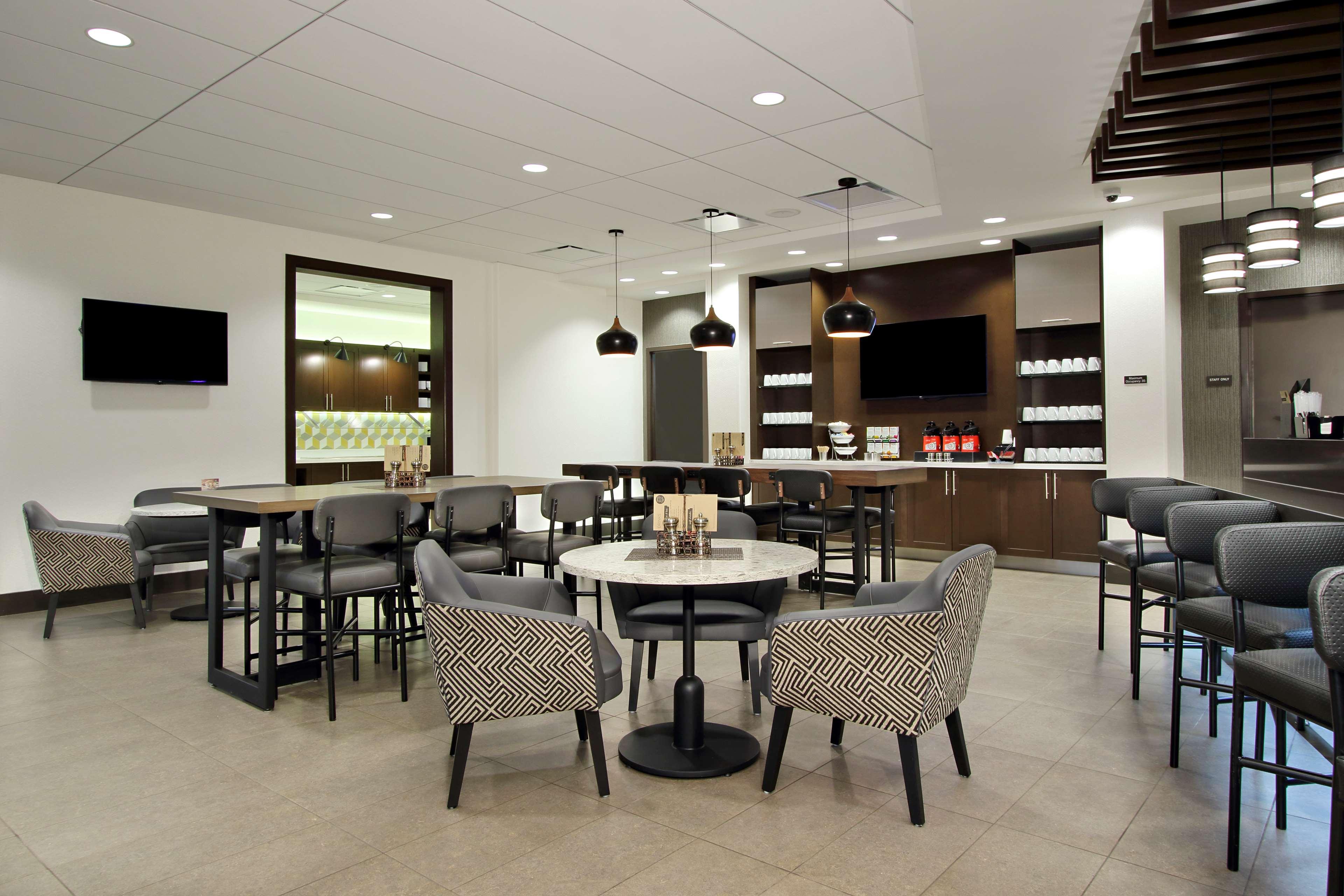 Hyatt Place Nw Vintage Park Louetta